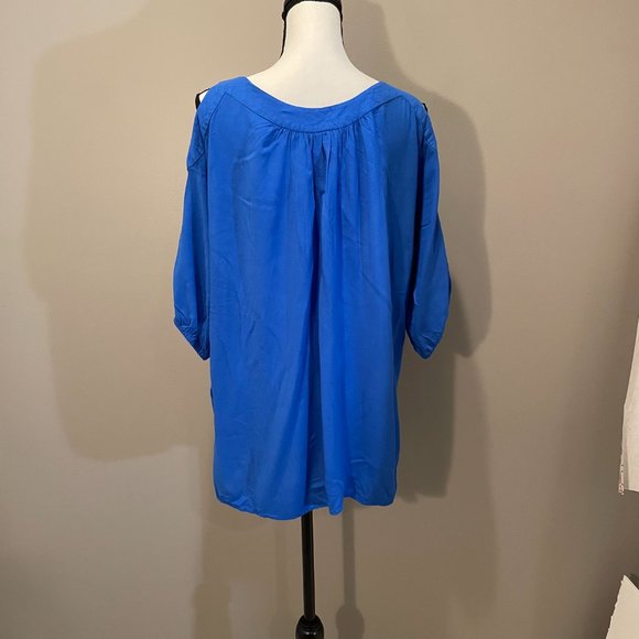 Picky Girl Cold Shoulder Light Weight 1/2 Sleeve Tunic Top sz M BLUE - Picture 5 of 6